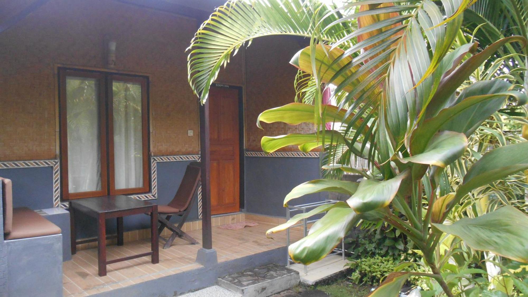 Taman Menjangan Homestay By Snorkelingmenjangan 班尤温当 外观 照片